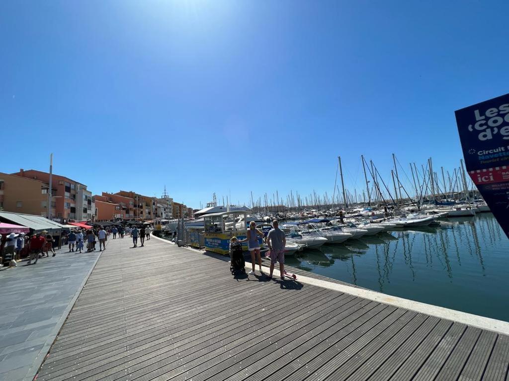 Appartement Super T2 joli balcon centre port du Cap d'Agde Extérieur photo