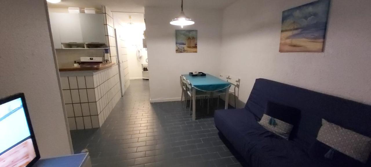 Appartement Super T2 joli balcon centre port du Cap d'Agde Extérieur photo